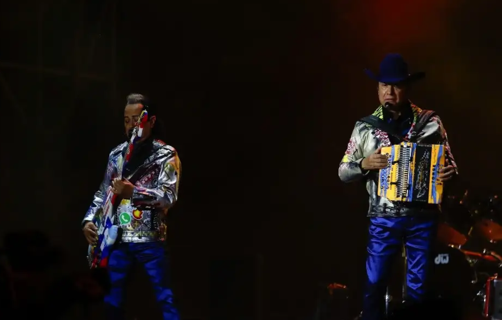 Brillan los Tigres del Norte en el Festival Arre